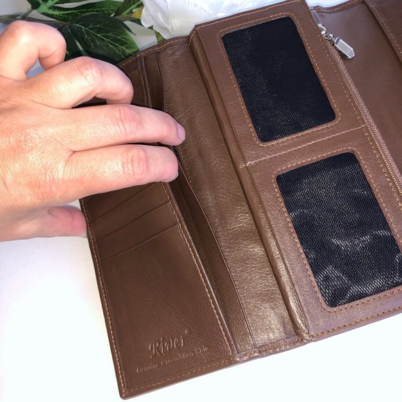 River genuine ๐ skin wallet - Picture 11 of 17